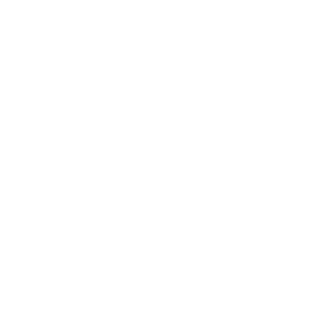 Handgetekende illustratie van een serveerplank met kaasmessen, wijnfles, glazen en diverse zuivelproducten die fijne dineer ingrediënten voorstellen in een culinaire schetsstijl
